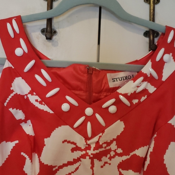 Studio I Dress - Picture 3 of 4